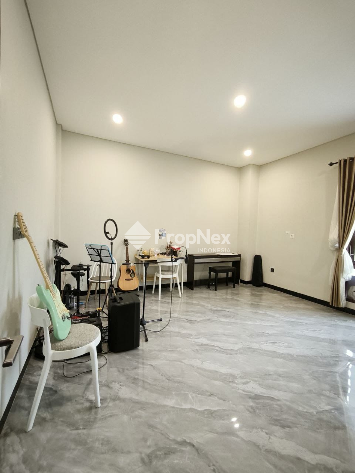 Rumah Villa Jogja — foto 5